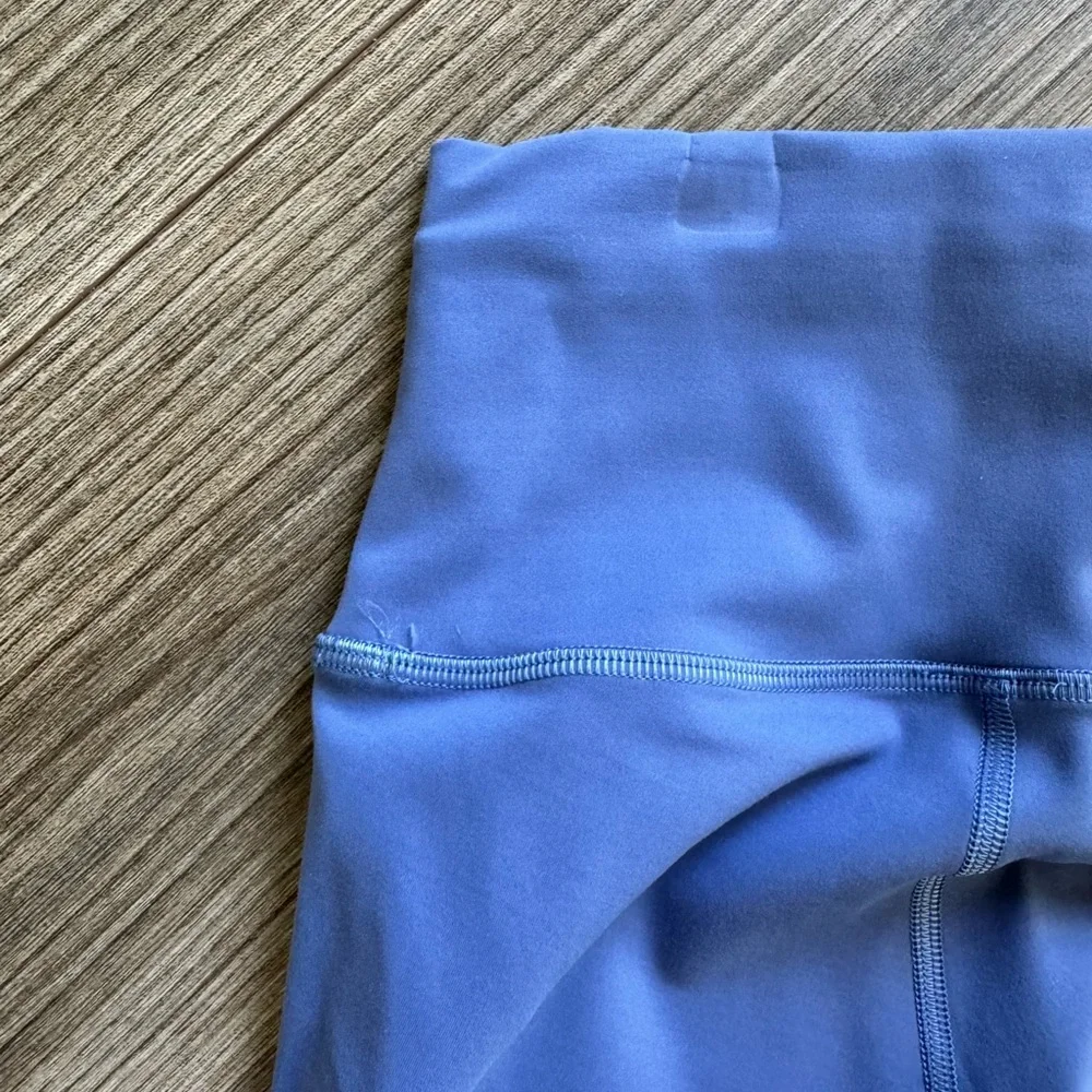 Lululemon Wunder Train High-Rise 25” Tight in Waterdrop - Picture 3 of 4